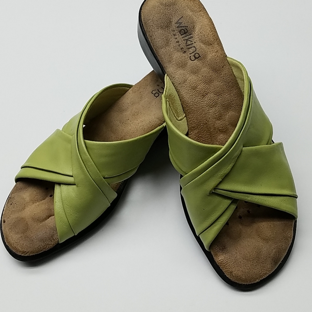 👡Walking Cradles lime green sandals 6 Narrow EUC